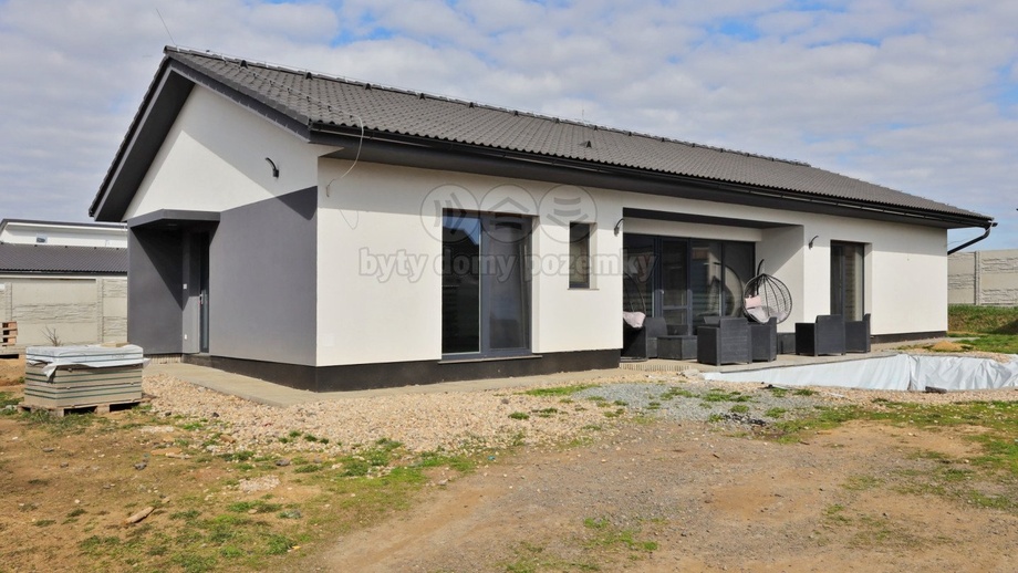 Prodej rodinného domu 114 m², Senožaty