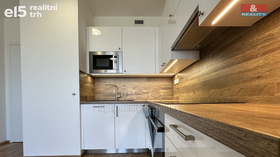 Pronájem byty 2+kk, 51 m² - Praha - Třebonice