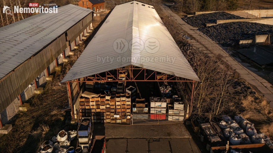 Pronájem skladu 1 228 m², Zvíkov