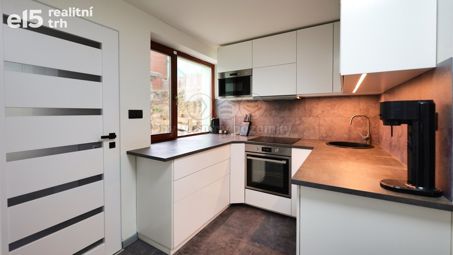 Prodej rodinné domy, 111 m² - Lešany