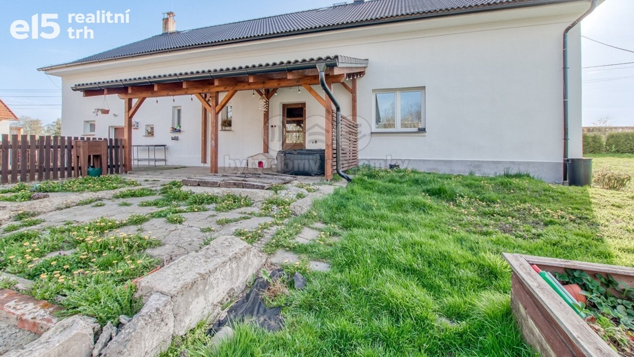 Prodej rodinné domy, 244 m² - Pazderna