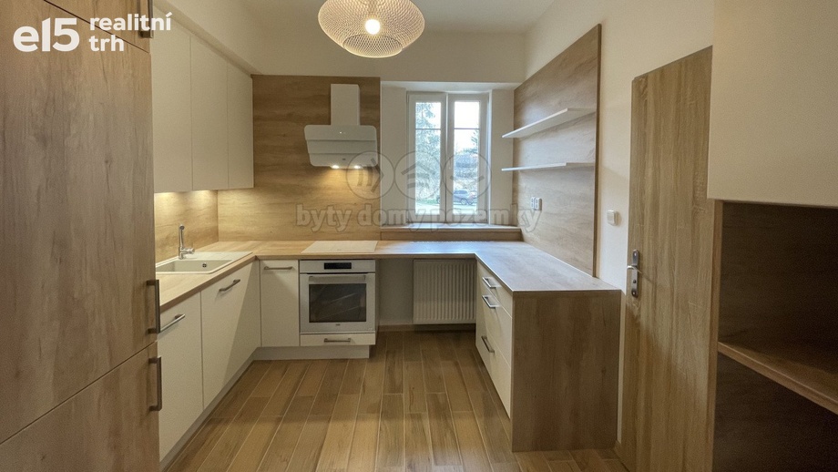 Pronájem byty 3+1, 70 m² - Nové Strašecí