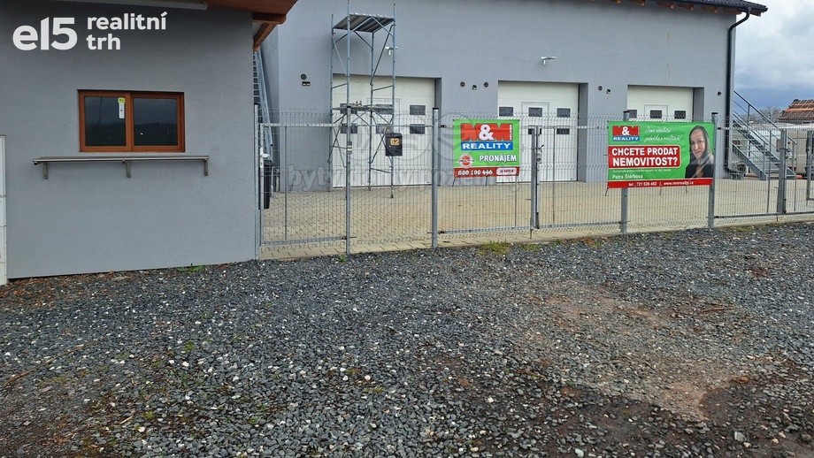 Pronájem obchodní prostory, 130 m² - Rostoklaty - Nová Ves II