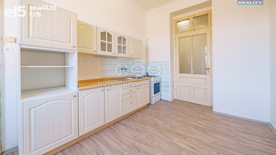 Pronájem byty 2+1, 80 m² - Cheb