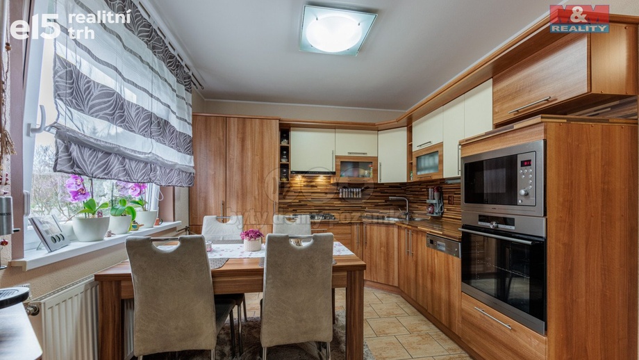 Prodej byty 4+1, 77 m² - Chodov