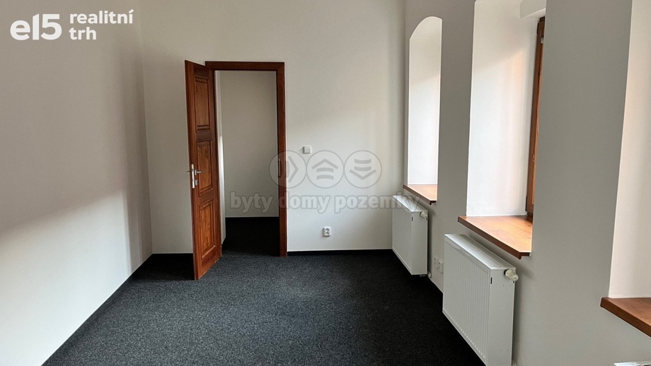 Pronájem kanceláře, 40 m² - Louny