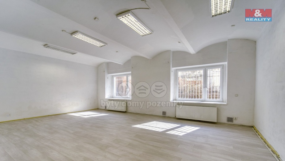 Pronájem obchodní prostory, 167 m² - Plzeň - Jižní Předměstí