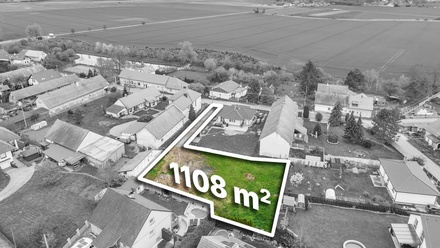 Prodej stavebního pozemku 1 108 m², Sezemice