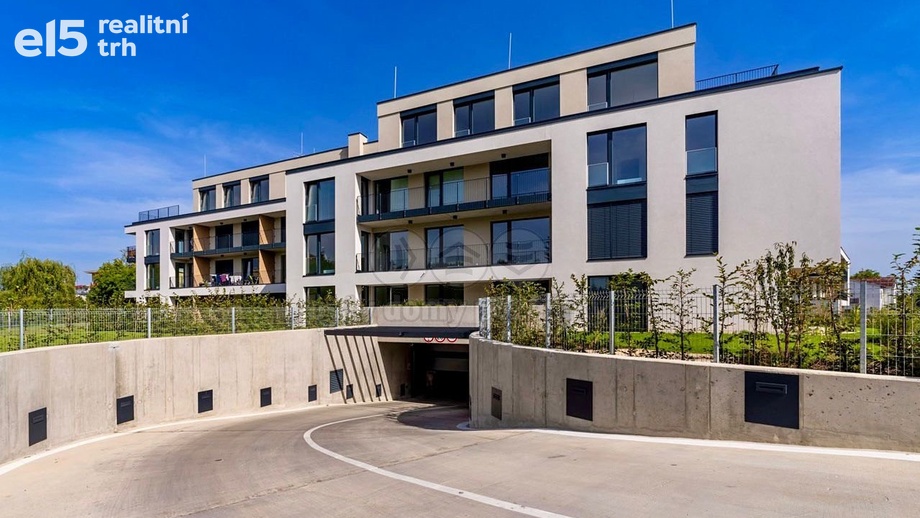 Prodej garážové stání, 12 m² - Praha - Štěrboholy