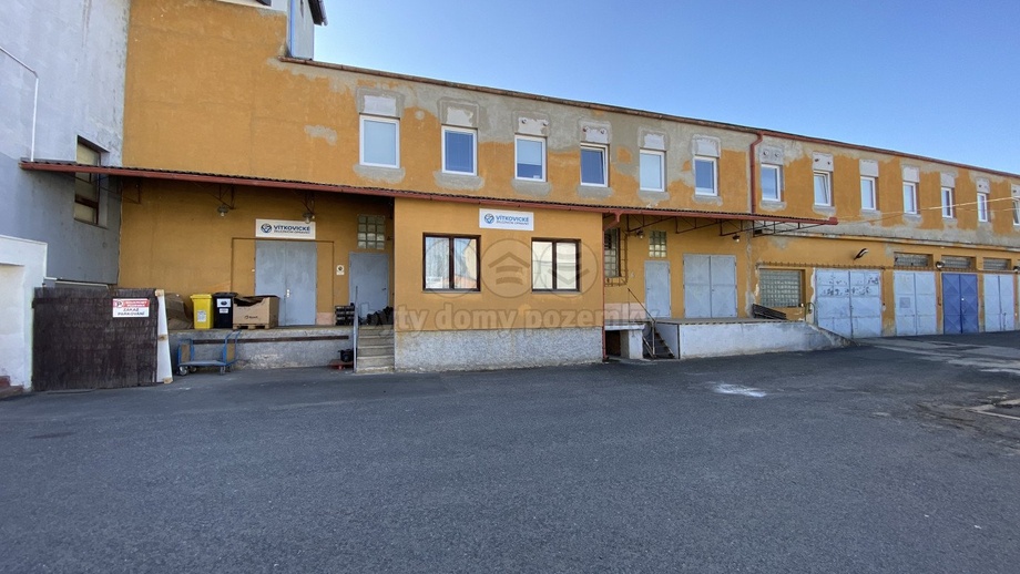 Pronájem skladu 150 m², Louny