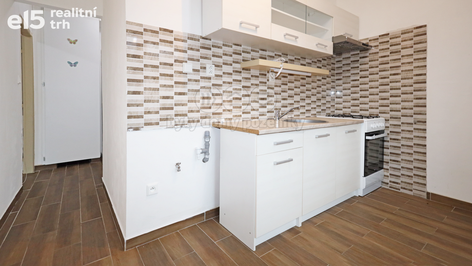 Pronájem byty 2+1, 62 m² - Kraslice
