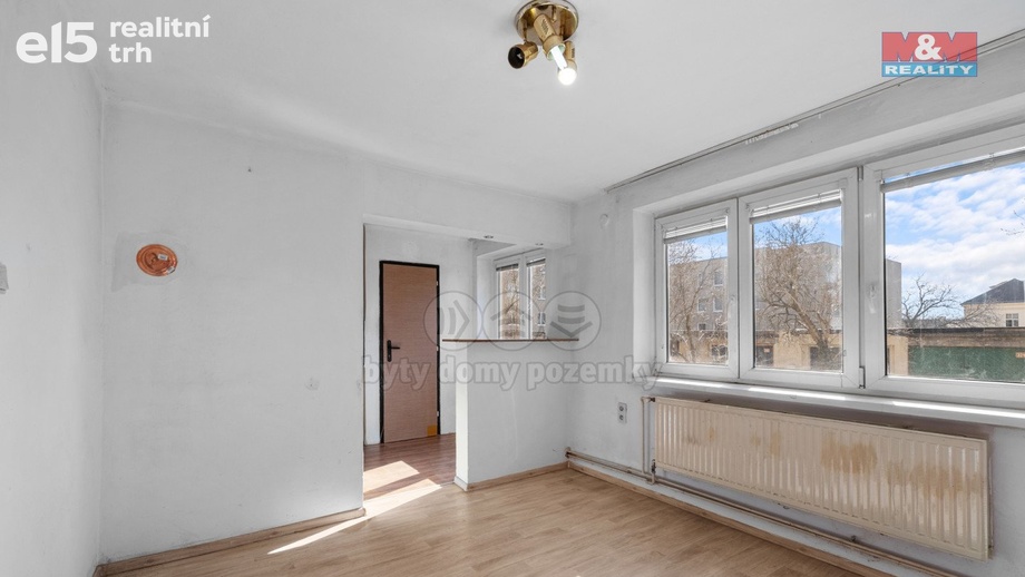 Prodej byty 2+kk, 37 m² - Slaný