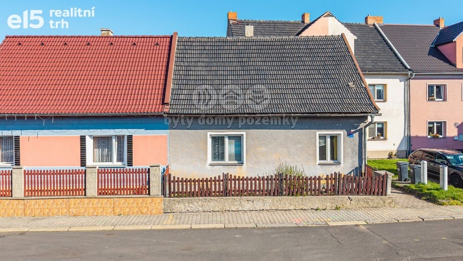 Prodej rodinného domu 100 m², Ledvice
