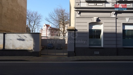 Pronájem komerčního pozemku 265 m², Teplice