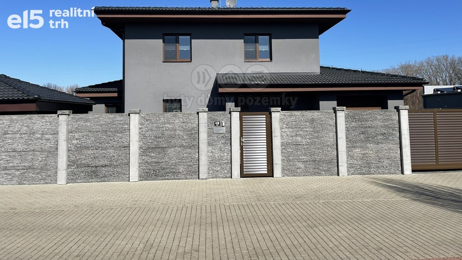 Prodej rodinné domy, 177 m² - Veleň