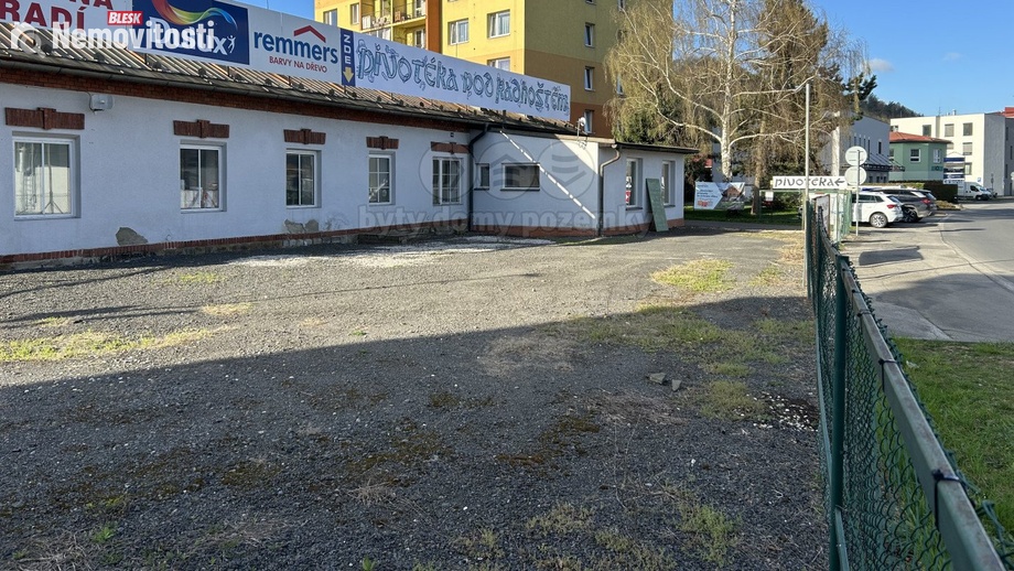 Pronájem komerčního pozemku 300 m², Rožnov pod Radhoštěm
