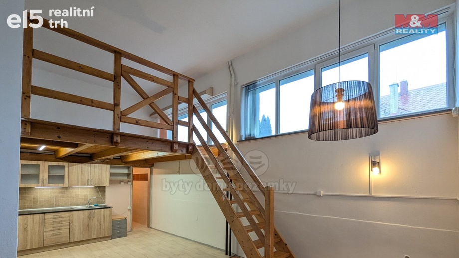 Pronájem obchodní prostory, 52 m² - Vsetín