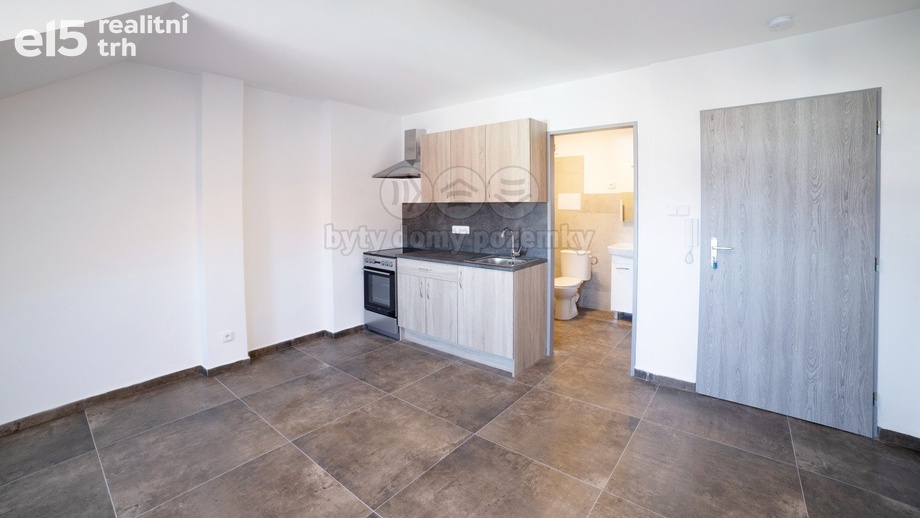 Pronájem byty 1+kk, 25 m² - Sokolov