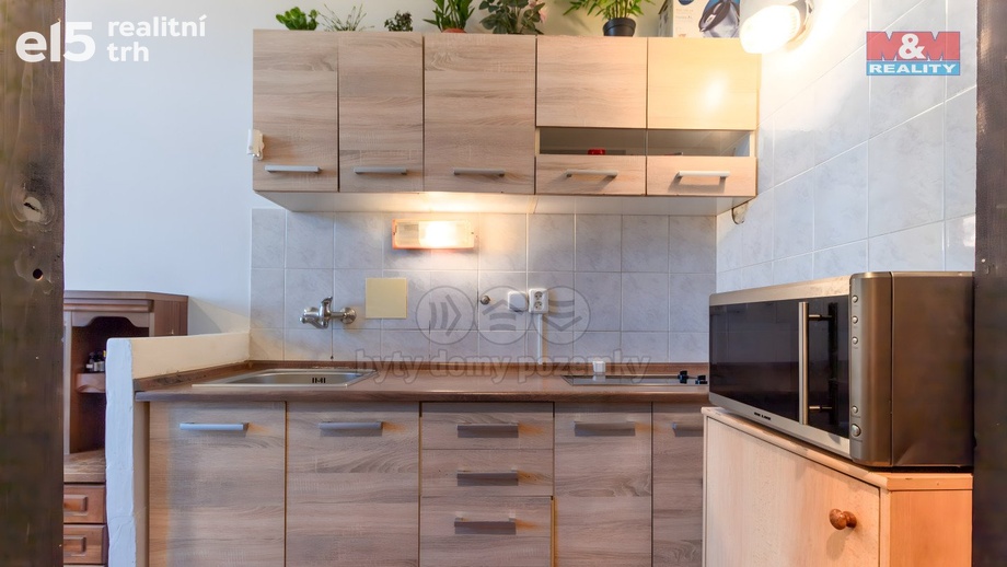Prodej byty 1+kk, 24 m² - Praha - Vysočany