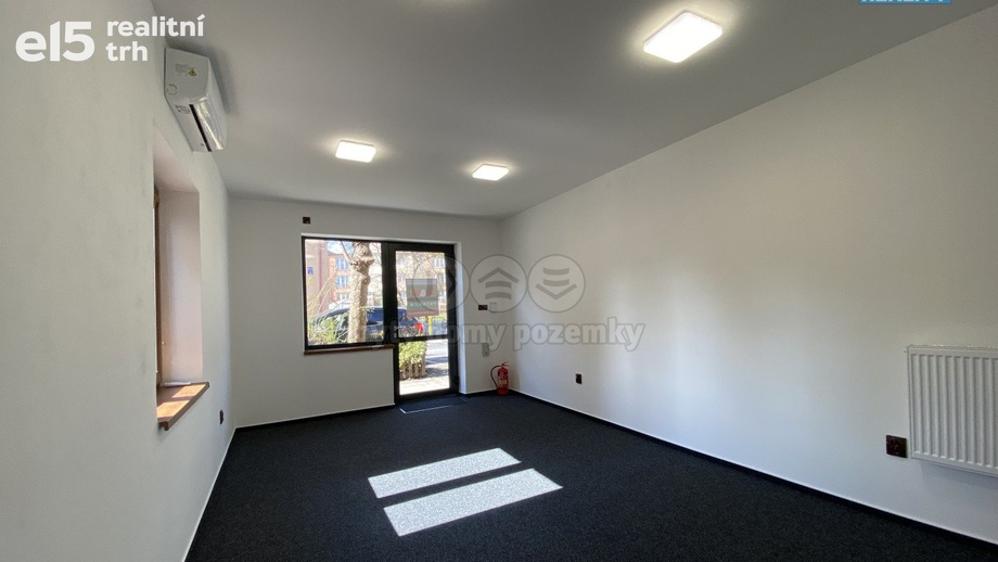 Pronájem obchodní prostory, 40 m² - Český Těšín