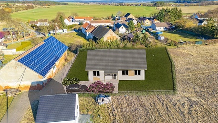 Prodej stavebního pozemku 1 242 m², Kotovice