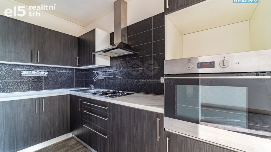 Prodej byty 2+1, 57 m² - Sokolov