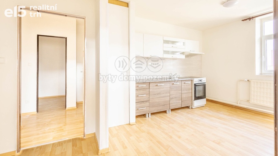 Pronájem byty 2+1, 90 m² - Kamenický Šenov