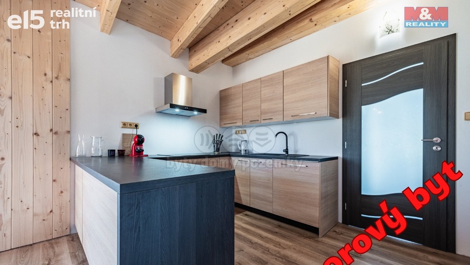Prodej bytu 1+kk 31 m², Horní Planá