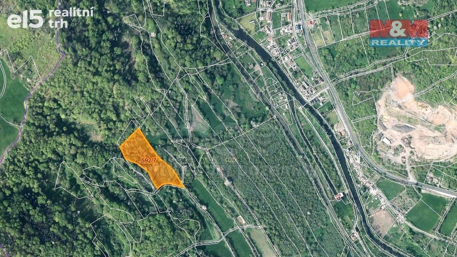 Prodej pozemky - trvalý travní porost, 13 017 m² - Malá Veleň