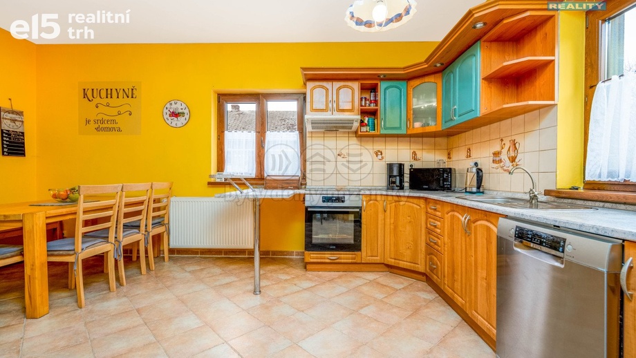 Prodej rodinné domy, 241 m² - Bochov - Rybničná