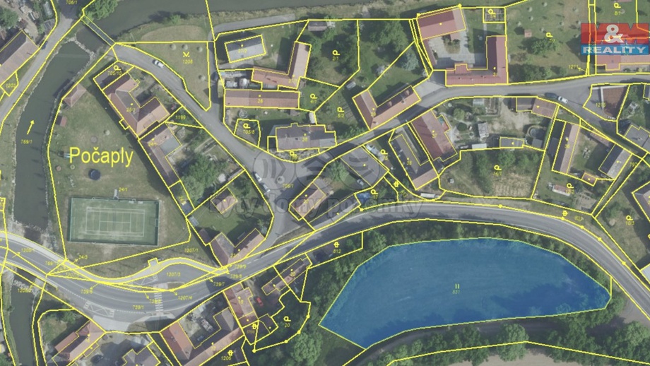Prodej stavebního pozemku 3 403 m², Počaply