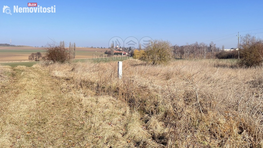 Prodej zahrady 1 762 m², Dolní Chvatliny - Mančice