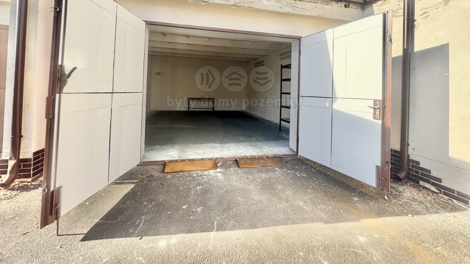 Pronájem garáže, 44 m² - Chomutov