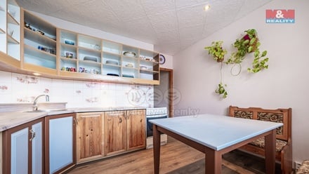 Prodej bytu 4+1 88 m², Jirkov