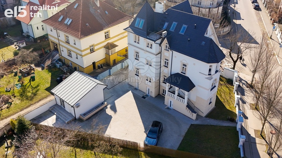 Pronájem byty 5+kk, 155 m² - Poděbrady II