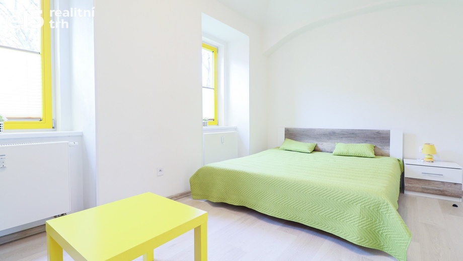 Prodej byty 2+kk, 37 m² - Praha - Libeň