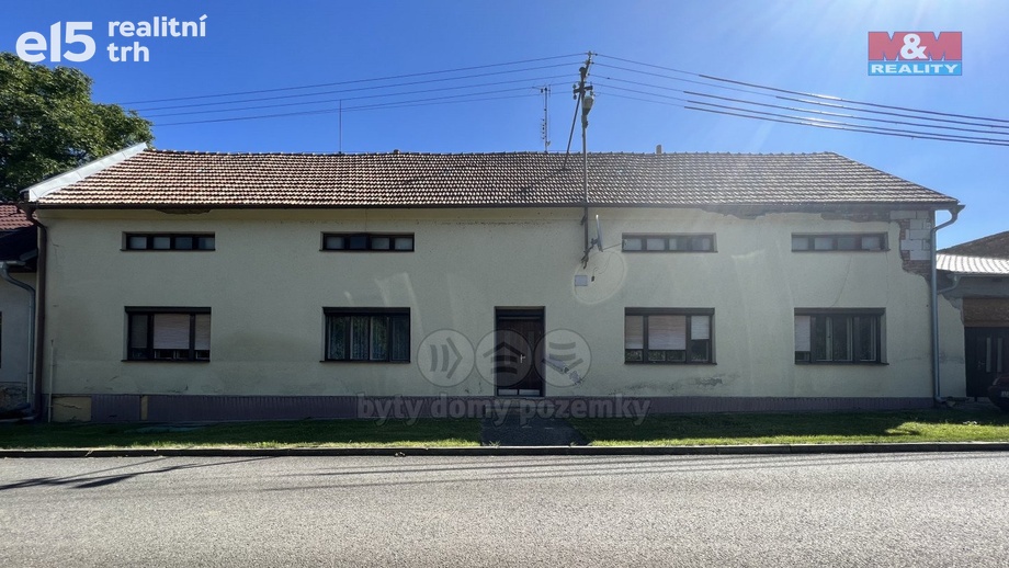 Prodej rodinné domy, 333 m² - Roštín