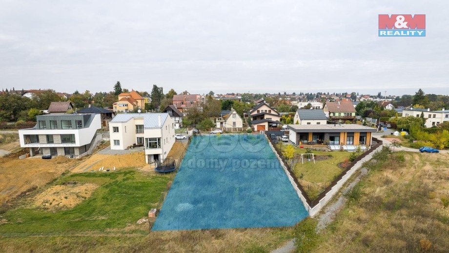 Prodej stavebního pozemku 1 329 m², Praha