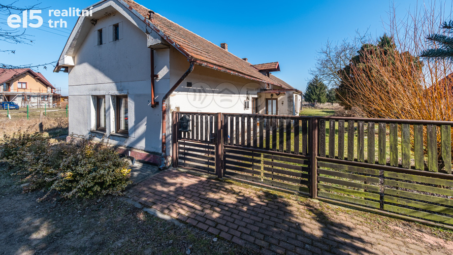 Prodej rodinné domy, 595 m² - Tetov