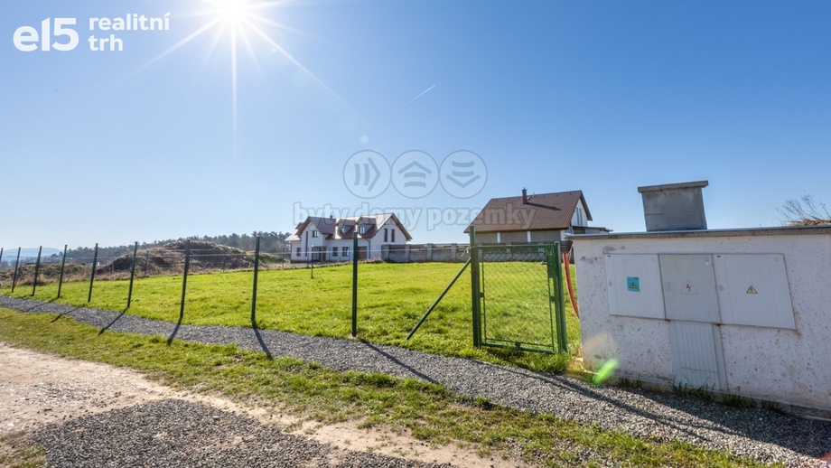 Prodej pozemky pro bydlení, 895 m² - Milostín - Povlčín