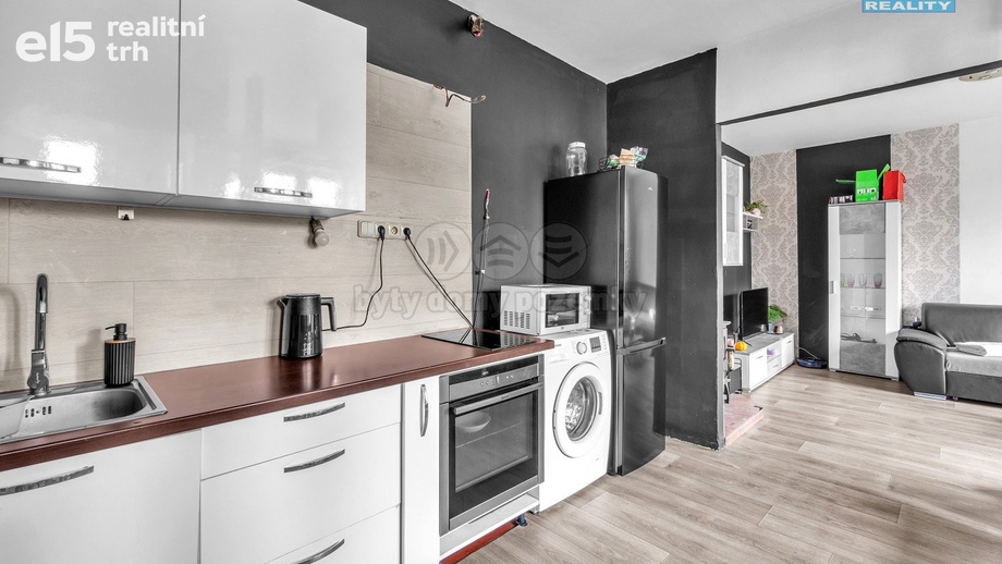 Prodej byty 1+kk, 38 m² - Dvůr Králové nad Labem - Žirecká Podstráň
