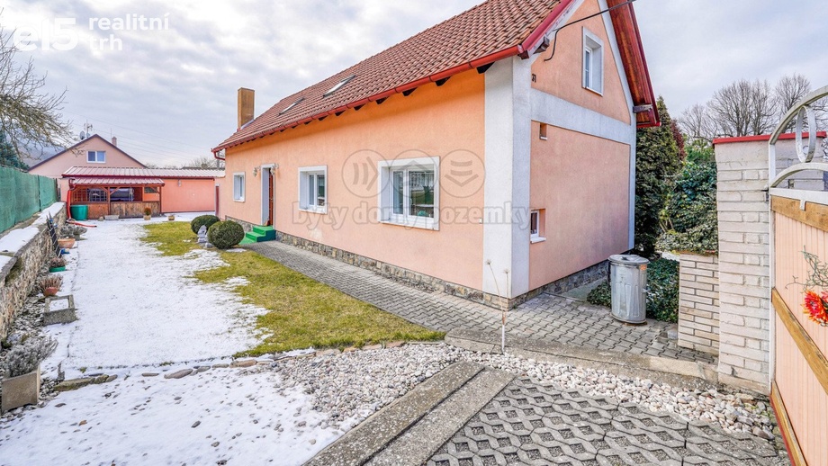 Prodej rodinné domy, 184 m² - Králův Dvůr - Popovice
