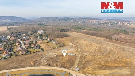 Prodej stavebního pozemku 1 662 m², Trnová