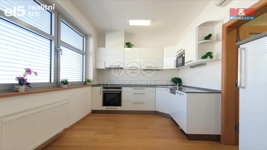 Pronájem byty 1+kk, 41 m² - Praha - Prosek