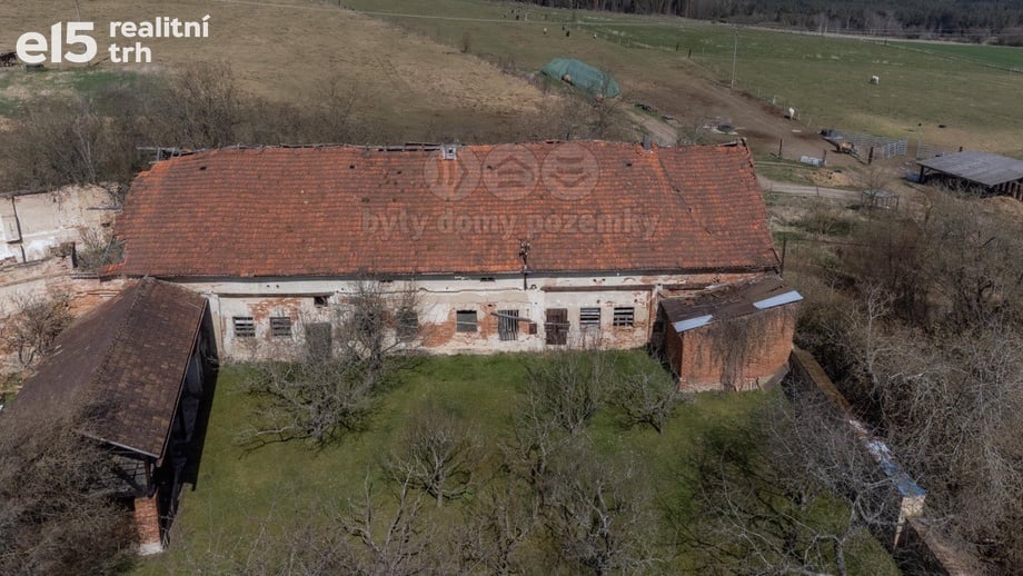 Prodej zemědělského objektu 440 m², Kladruby