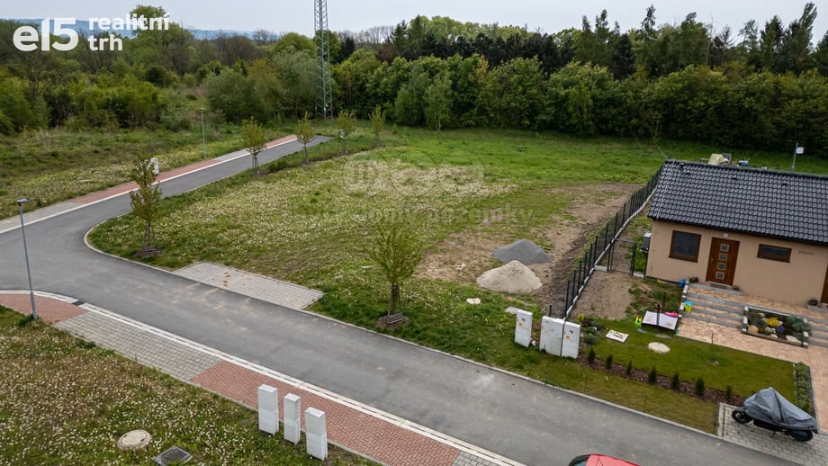 Prodej pozemky pro bydlení, 1 232 m² - Olomouc - Chomoutov