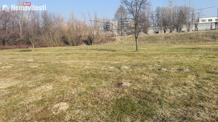 Prodej stavebního pozemku 1 425 m², Bystřice