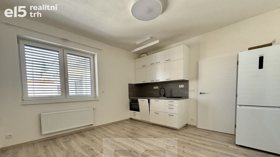 Pronájem byty 1+kk, 30 m² - Brno - Trnitá