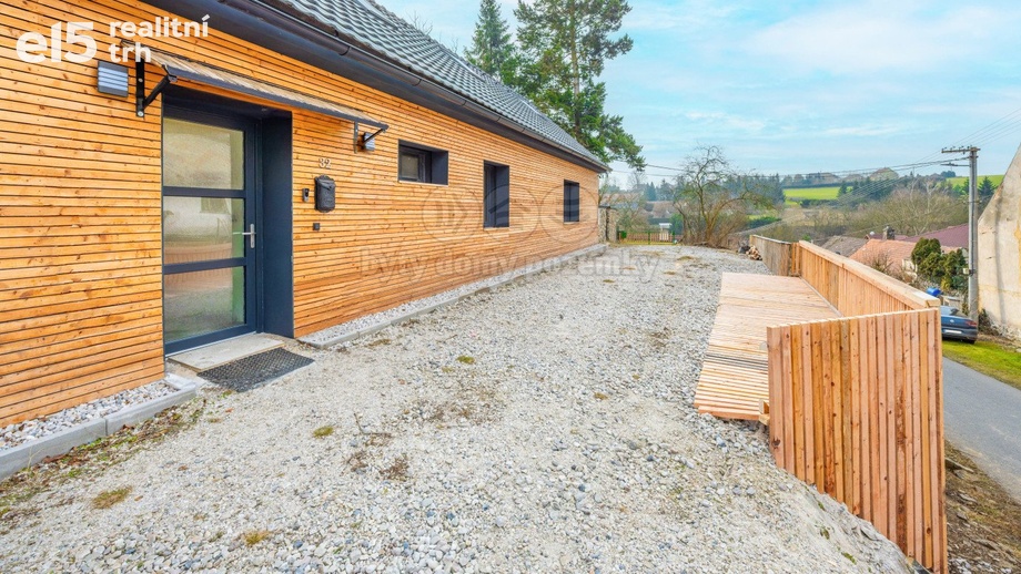Prodej rodinné domy, 190 m² - Hromnice