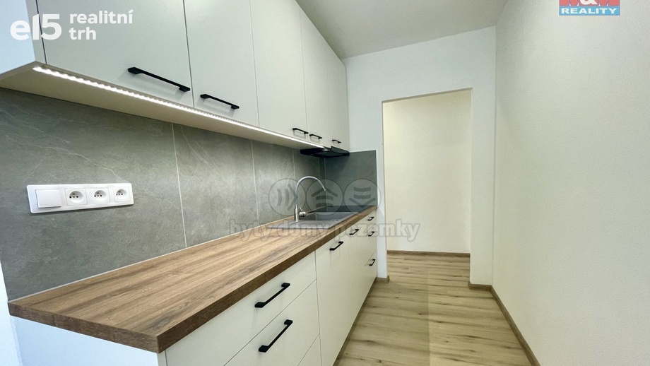 Prodej byty 3+1, 65 m² - Olomouc - Klášterní Hradisko